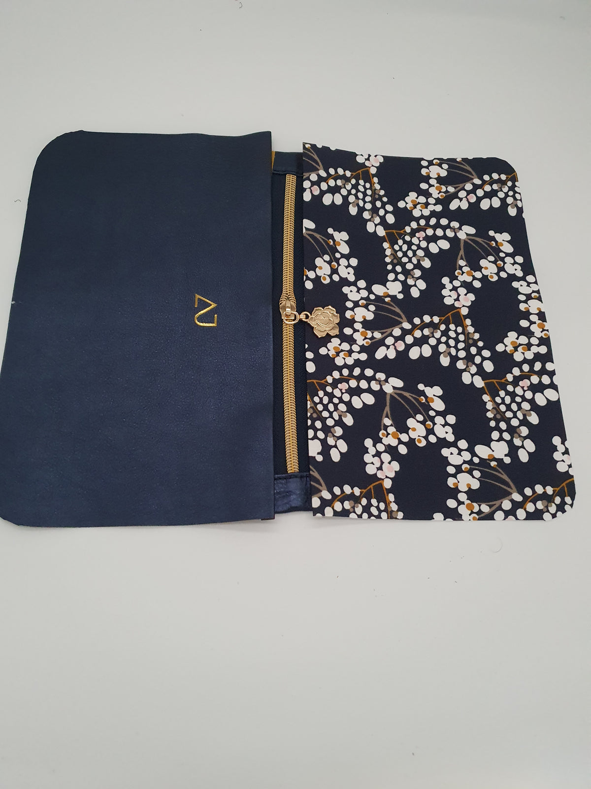 Pochette en cuir cuir pleine fleur - MONA festive