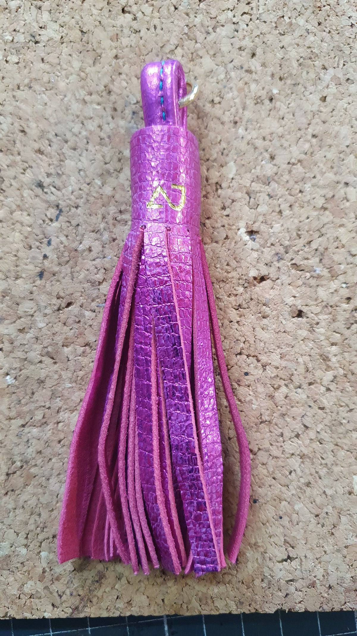 Porte-clés pompon en cuir pleine fleur - FÉES