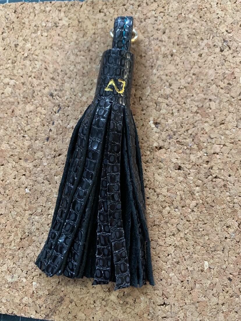 Porte-clés pompon en cuir pleine fleur - FÉES